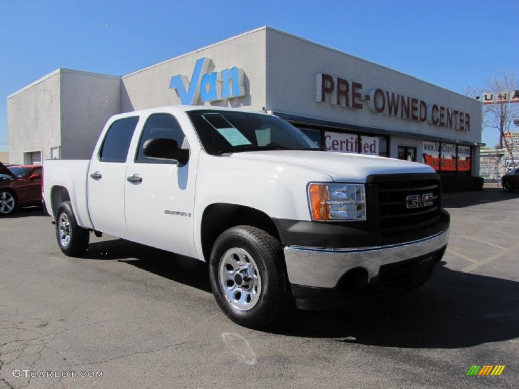 Summit White GMC Sierra 1500