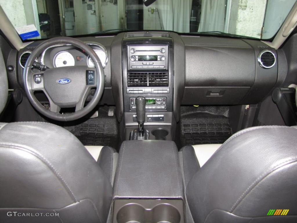 2008 Ford Explorer Sport Trac Limited Dark Charcoal Dashboard Photo #46595519