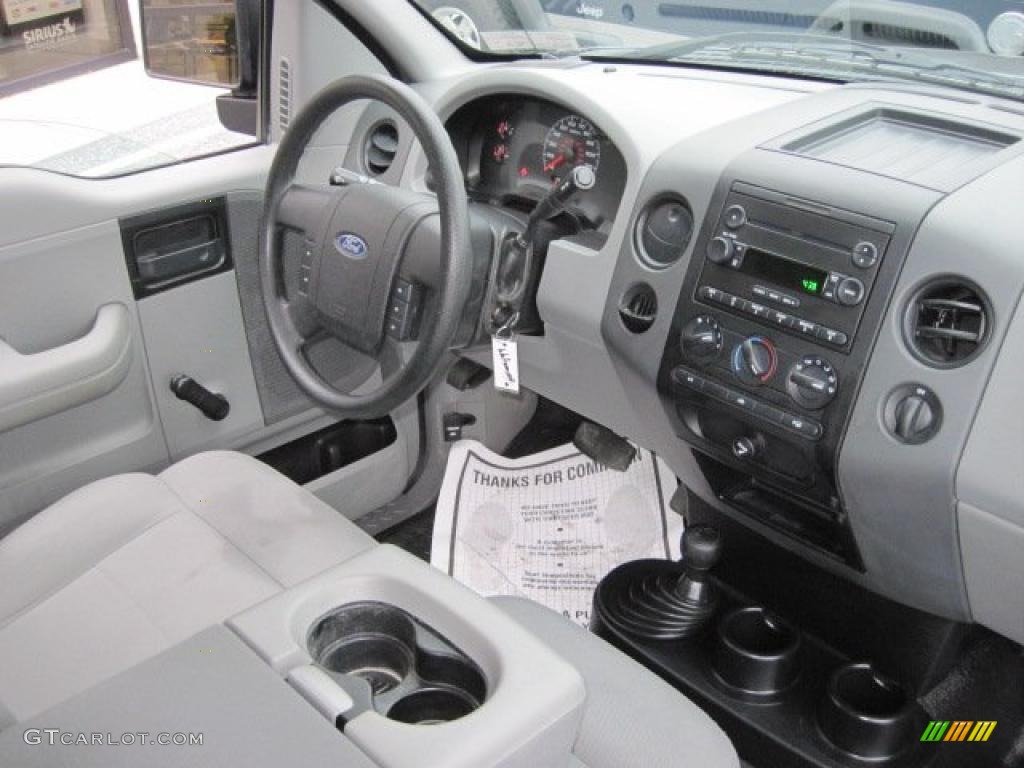 2006 F150 STX SuperCab 4x4 - Dark Shadow Grey Metallic / Medium Flint photo #5