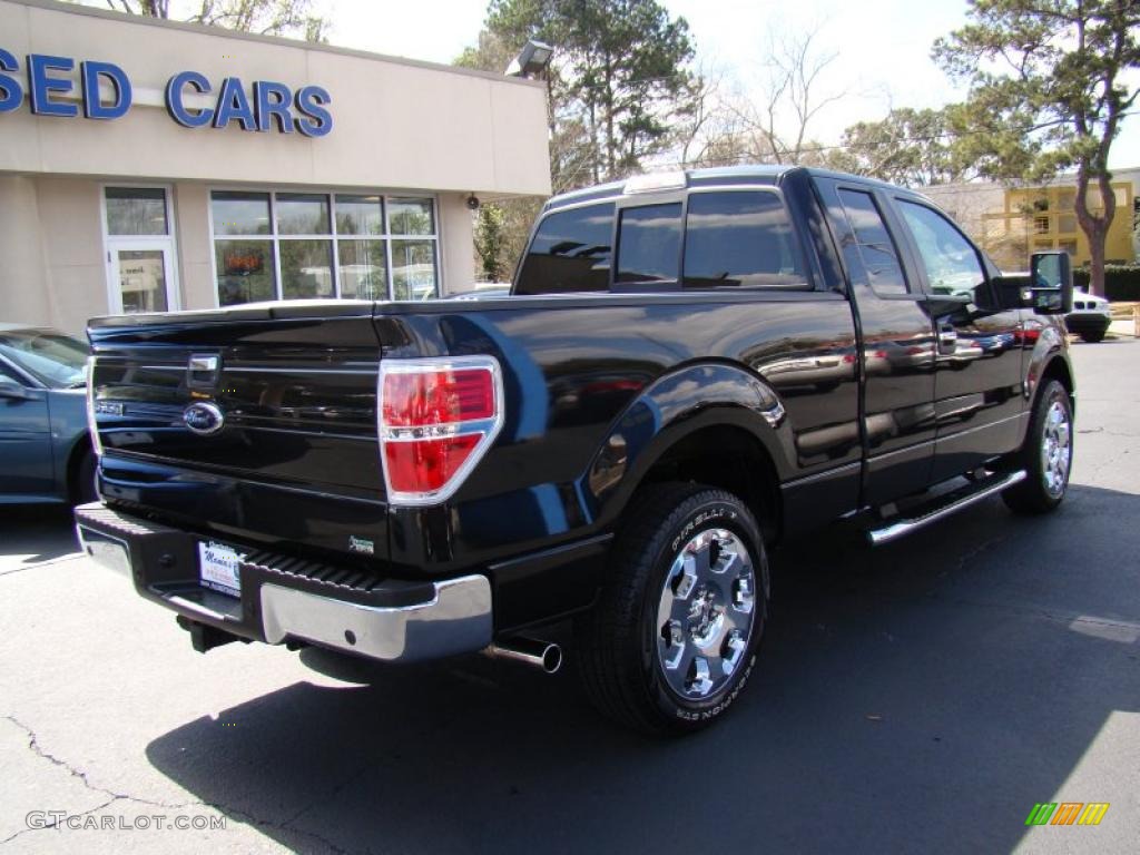 2010 F150 XLT SuperCab - Tuxedo Black / Medium Stone photo #8