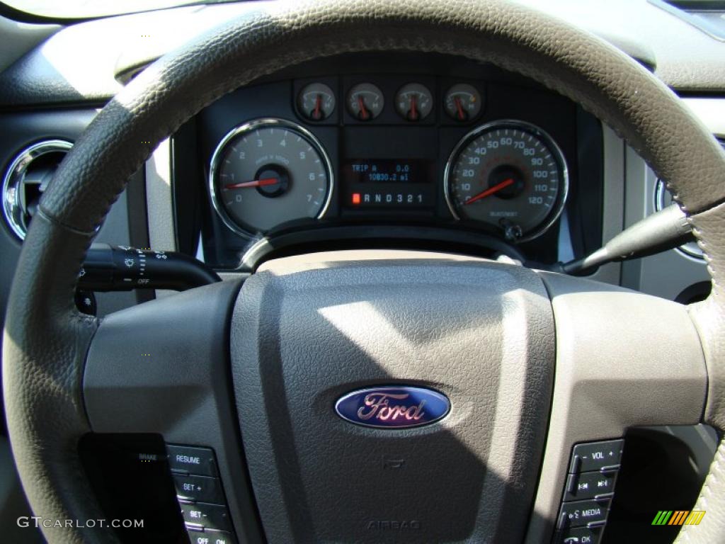 2010 F150 XLT SuperCab - Tuxedo Black / Medium Stone photo #24