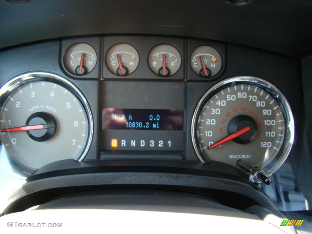 2010 F150 XLT SuperCab - Tuxedo Black / Medium Stone photo #27