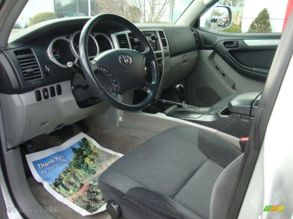 2004 4Runner Sport Edition 4x4 - Titanium Metallic / Dark Charcoal photo #15