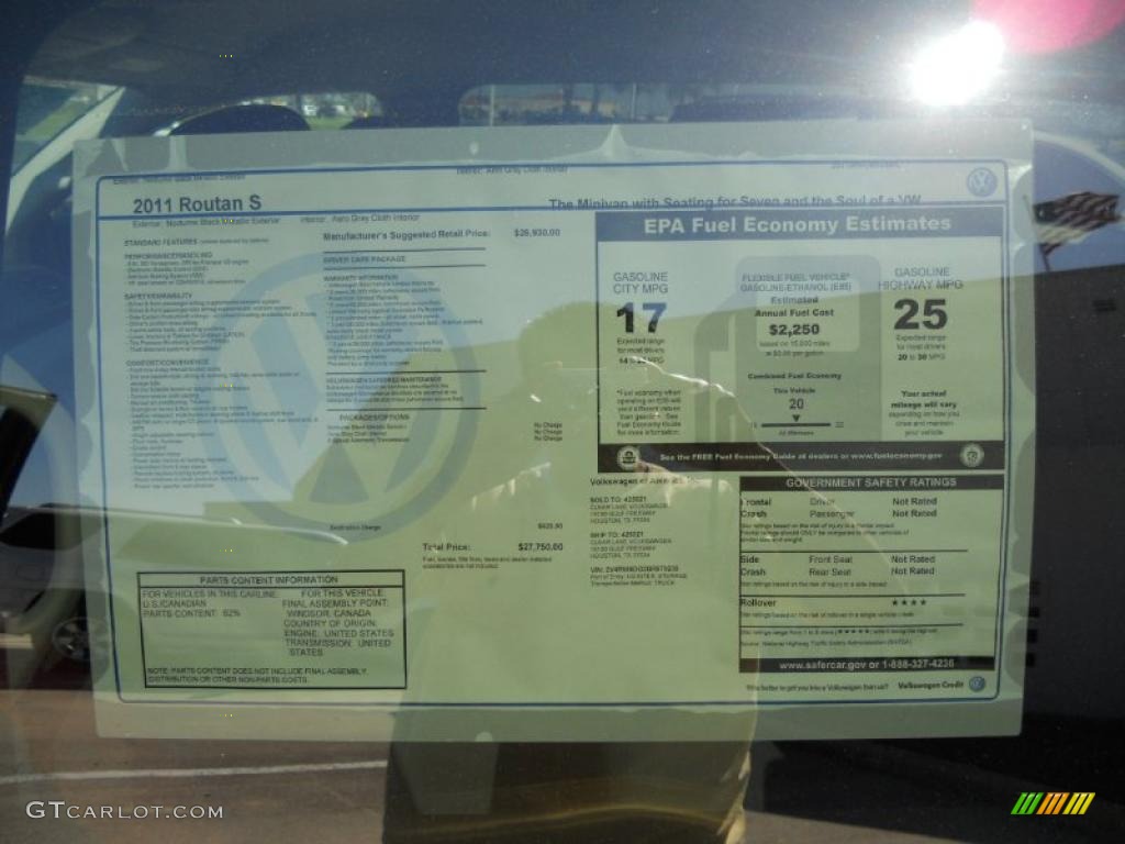 2011 Volkswagen Routan S Window Sticker Photo #46607244