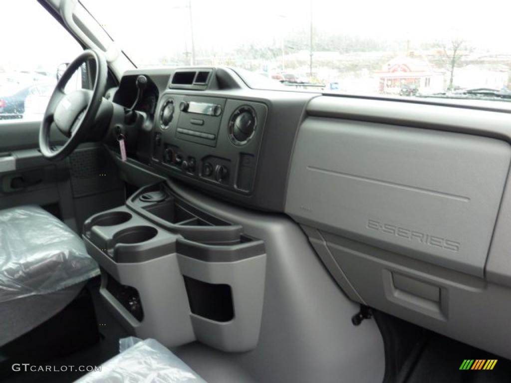 2011 E Series Van E150 Commercial - Oxford White / Medium Flint photo #16