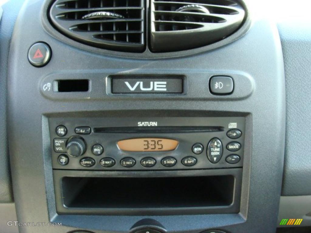 2003 VUE V6 AWD - Silver / Gray photo #16