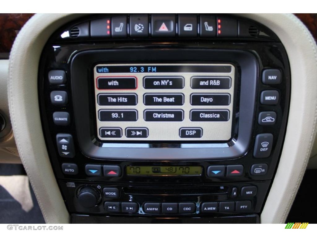 2007 Jaguar XJ Vanden Plas Controls Photo #46613874