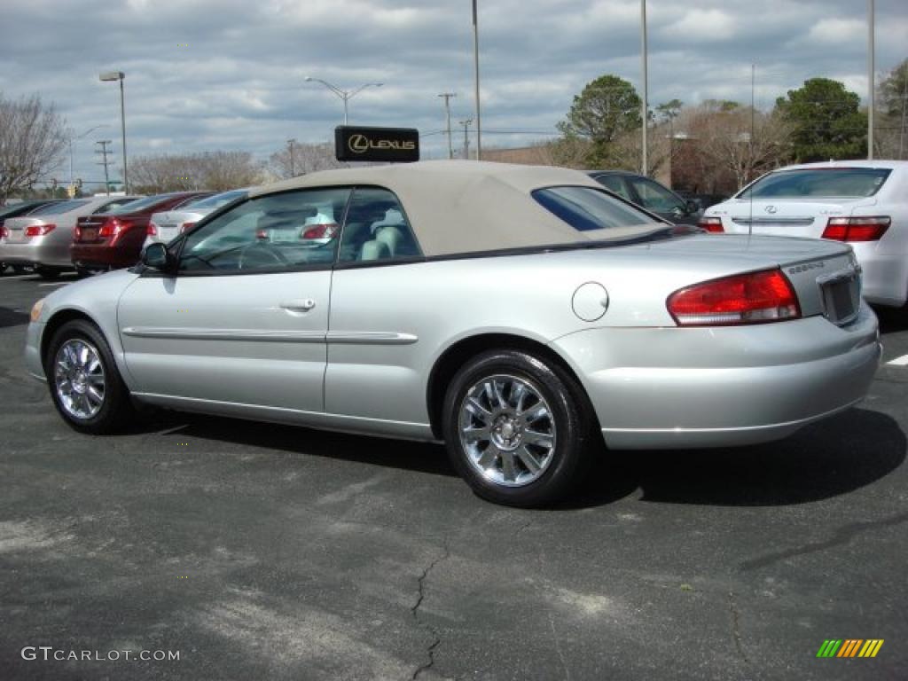 2004 Sebring Limited Convertible - Bright Silver Metallic / Taupe photo #28