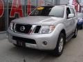 Silver Lightning - Pathfinder SE 4x4 Photo No. 4
