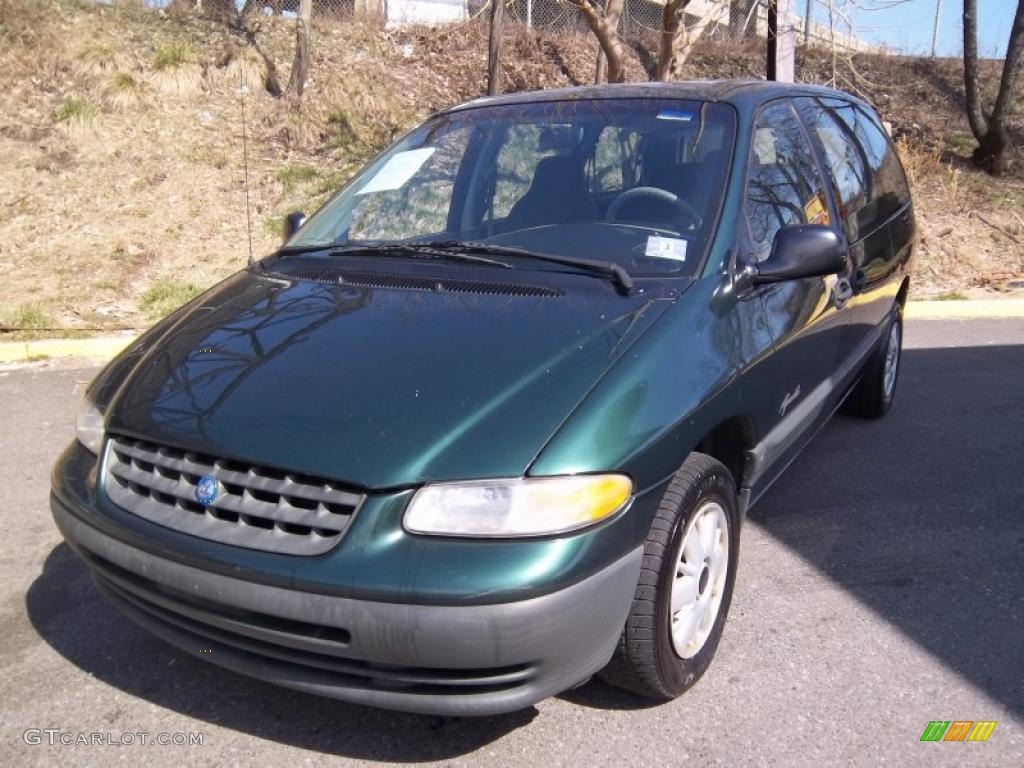 1997 Grand Voyager SE - Forest Green Pearl / Gray photo #1