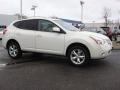 2009 Phantom White Nissan Rogue SL  photo #2