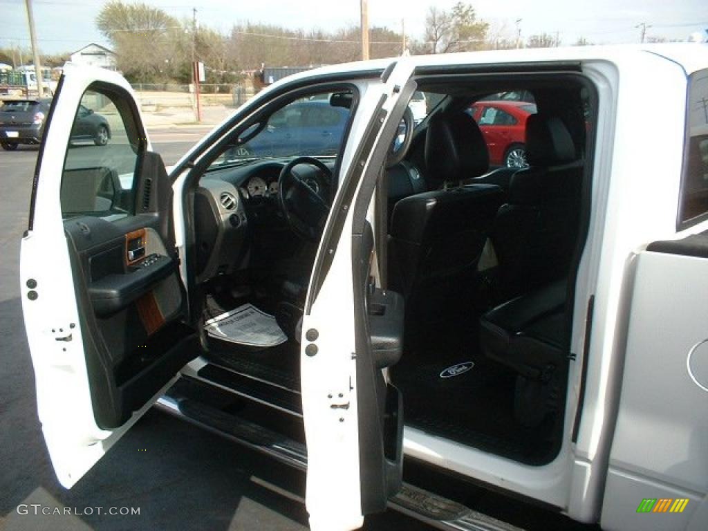 2004 F150 Lariat SuperCrew - Oxford White / Black photo #5