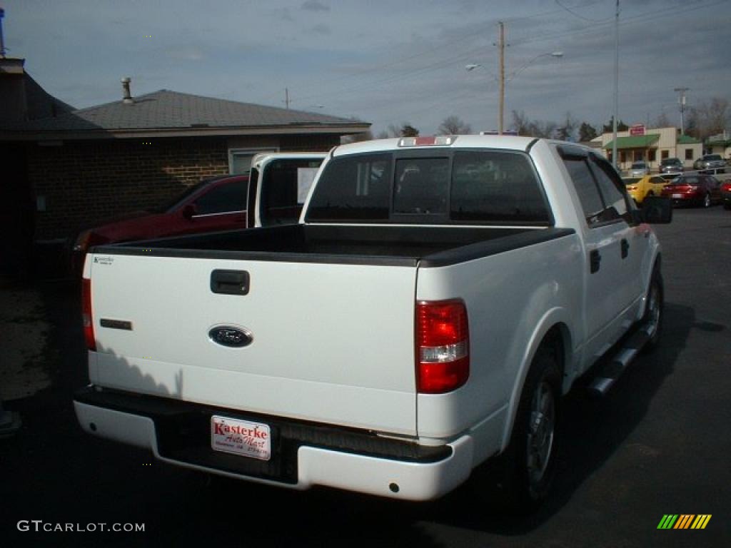 2004 F150 Lariat SuperCrew - Oxford White / Black photo #6