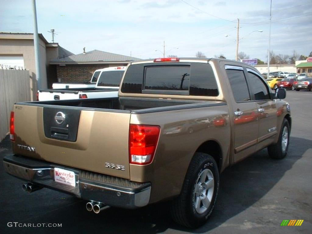 2005 Titan SE Crew Cab - Copper / Graphite/Titanium photo #5