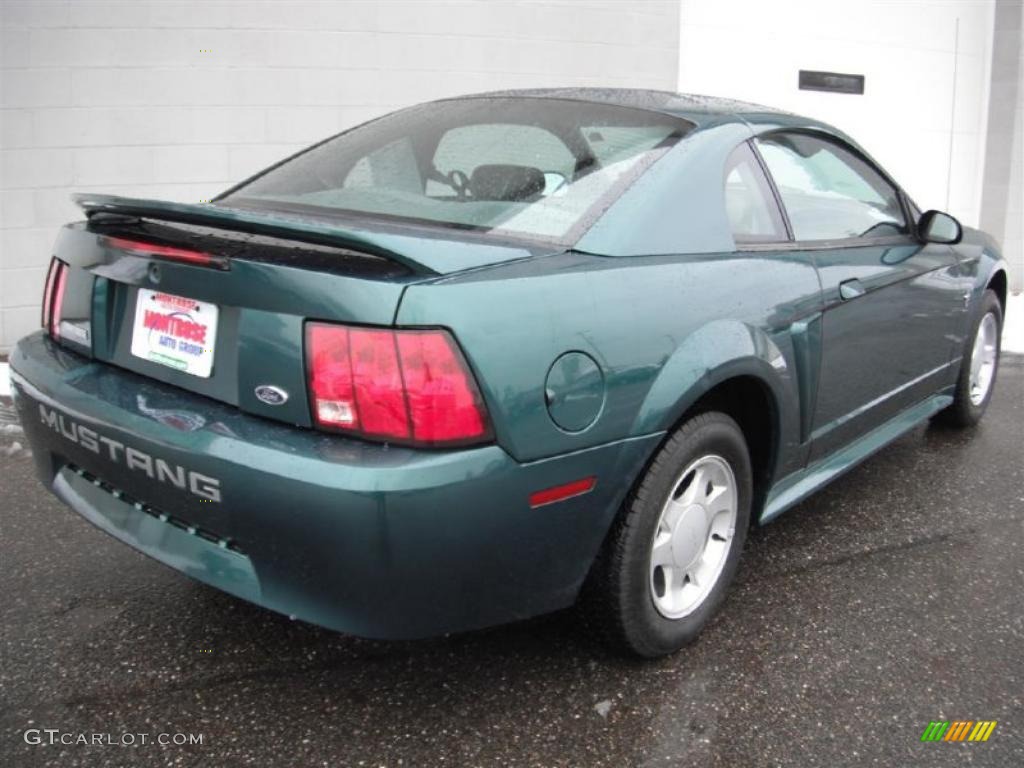2000 Mustang V6 Coupe - Amazon Green Metallic / Medium Graphite photo #5