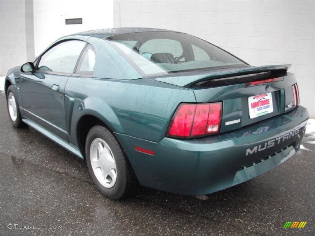 2000 Mustang V6 Coupe - Amazon Green Metallic / Medium Graphite photo #6
