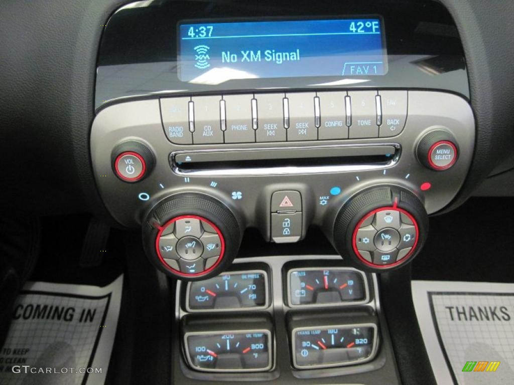 2011 Chevrolet Camaro SS/RS Convertible Controls Photo #46621318