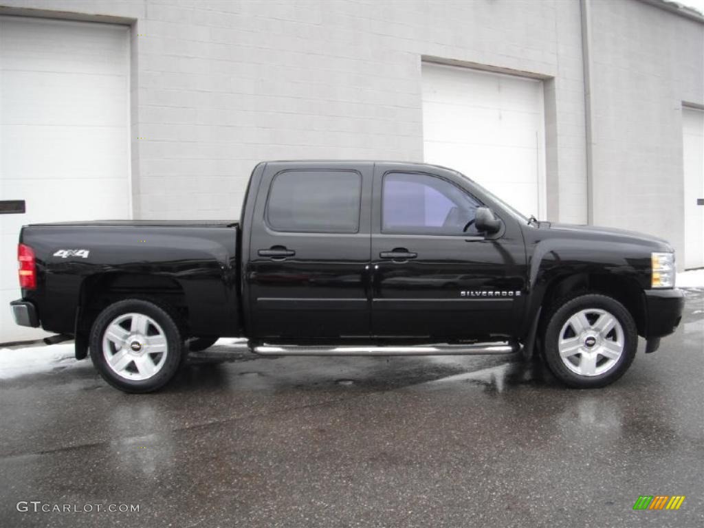 2008 Silverado 1500 LTZ Crew Cab 4x4 - Black / Ebony photo #4