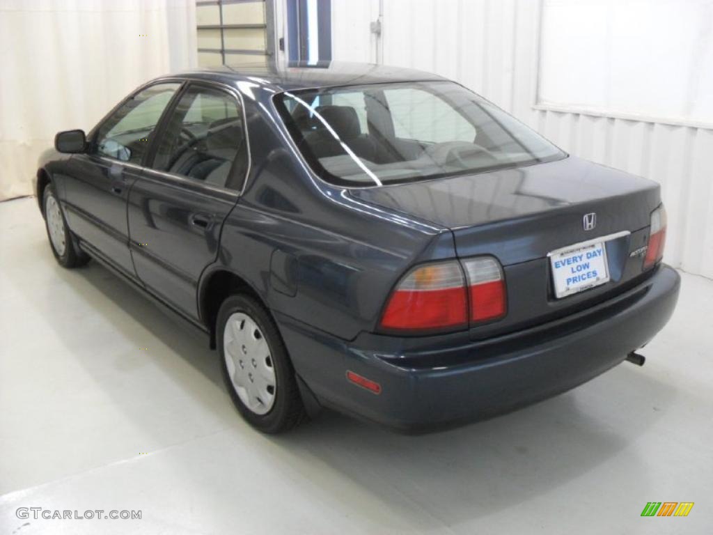 1997 Accord LX Sedan - Mystic Blue Pearl / Gray photo #2