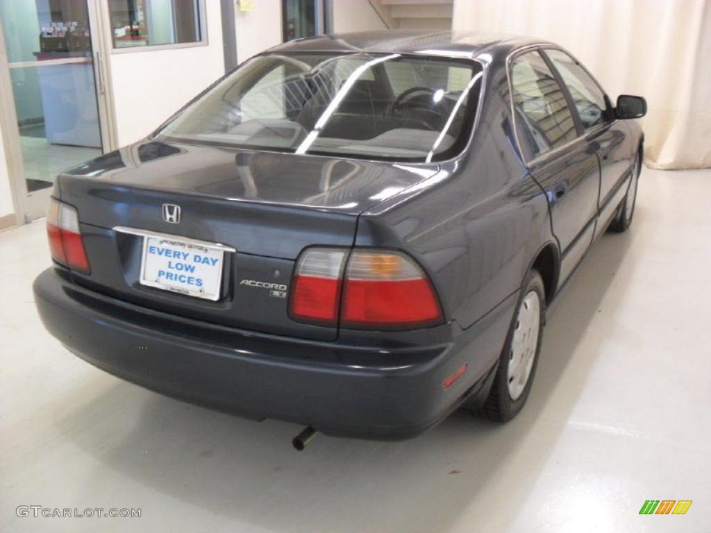 1997 Accord LX Sedan - Mystic Blue Pearl / Gray photo #3