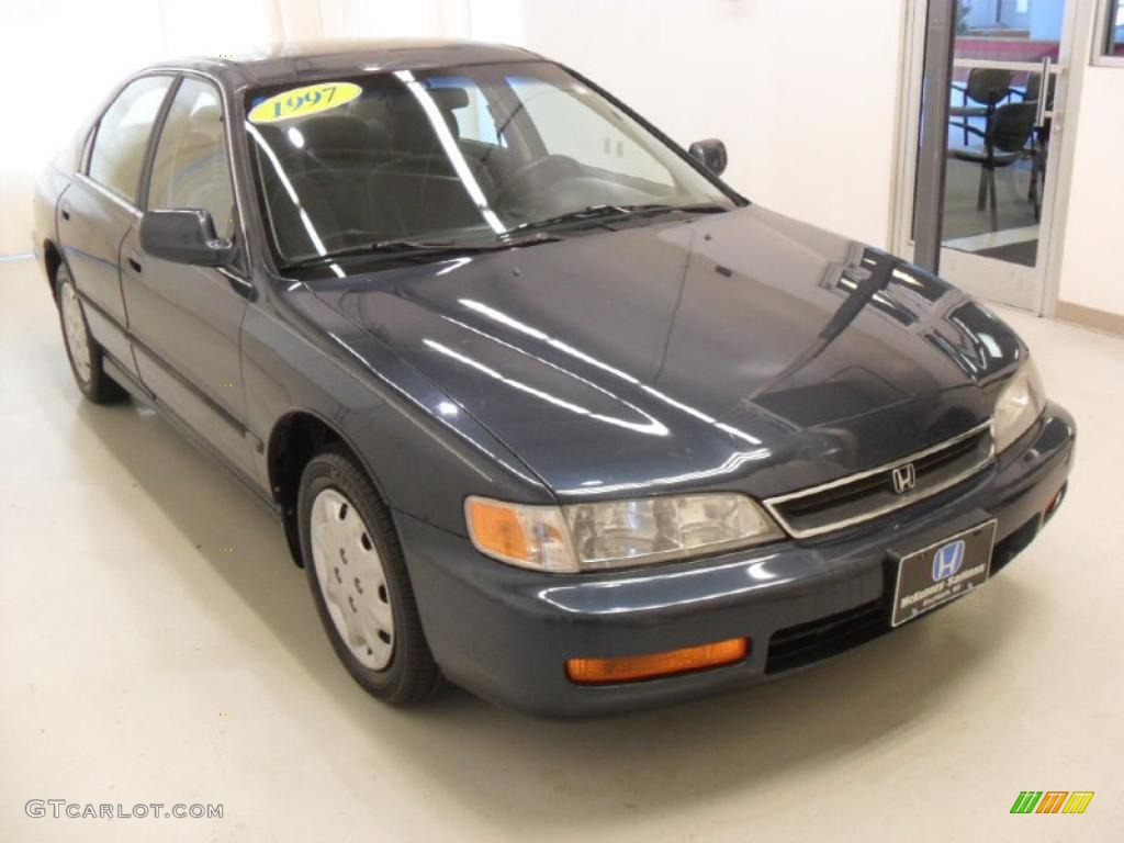 1997 Accord LX Sedan - Mystic Blue Pearl / Gray photo #4