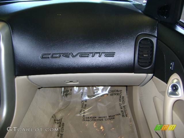 2005 Corvette Convertible - Precision Red / Ebony photo #24