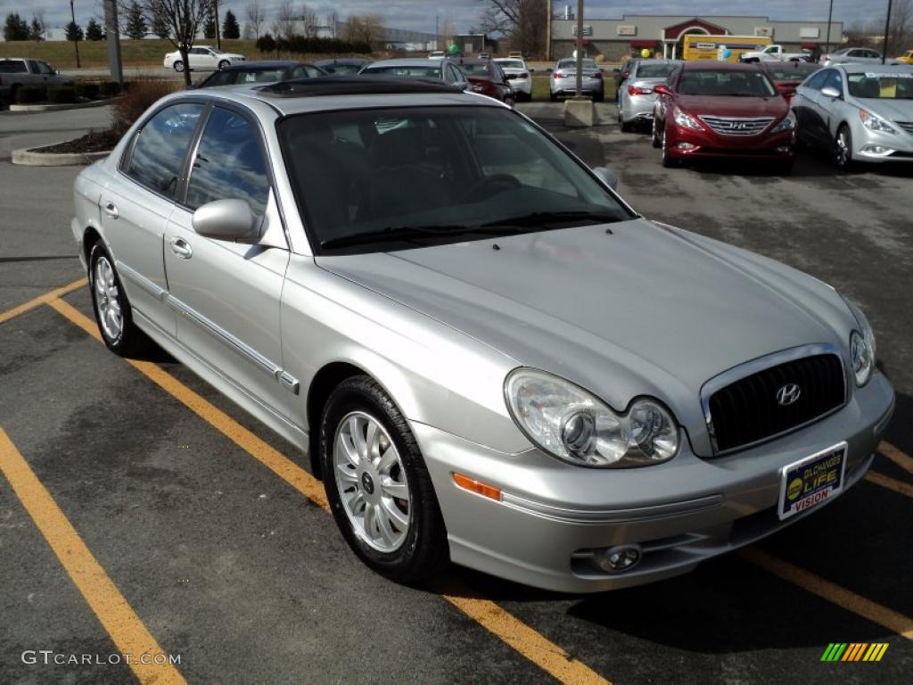 2005 Sonata LX V6 - Bright Silver / Black photo #11