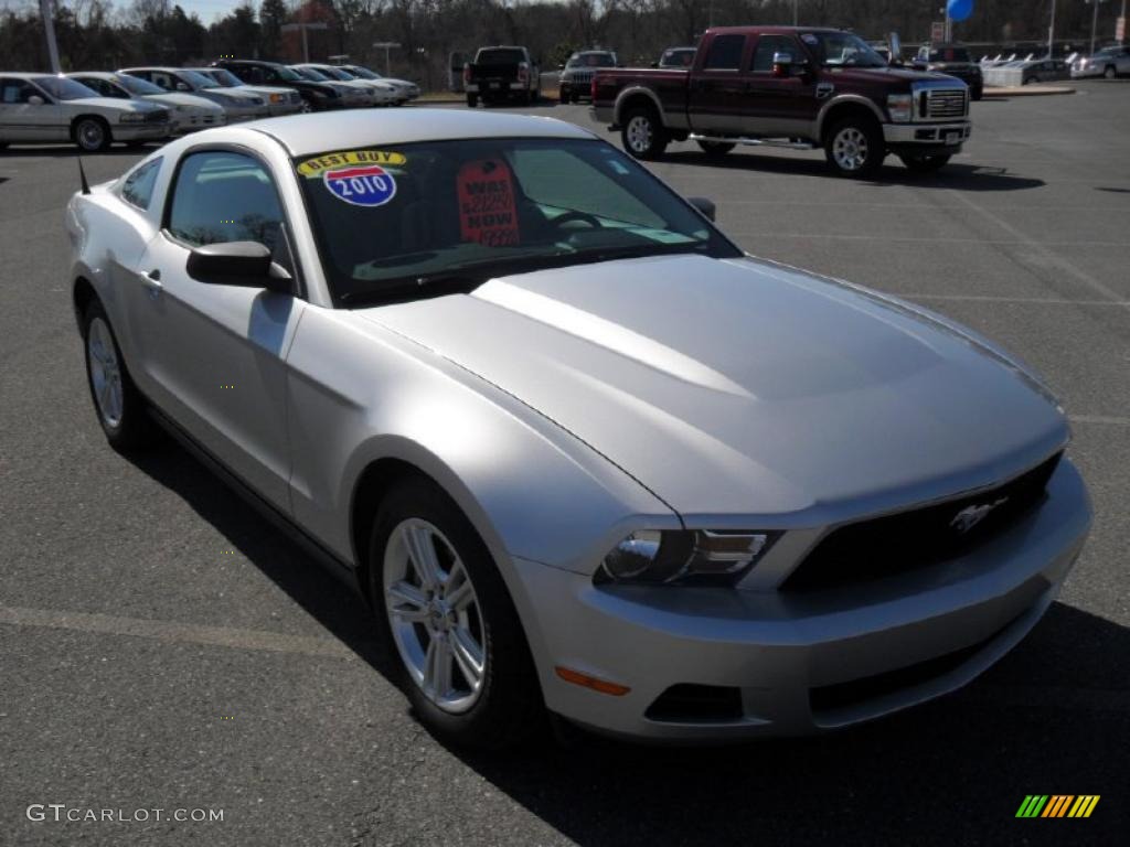 Brilliant Silver Metallic 2010 Ford Mustang V6 Coupe Exterior Photo #46624354