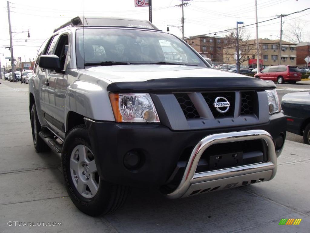 2007 Xterra X 4x4 - Silver Lightning Metallic / Charcoal photo #1