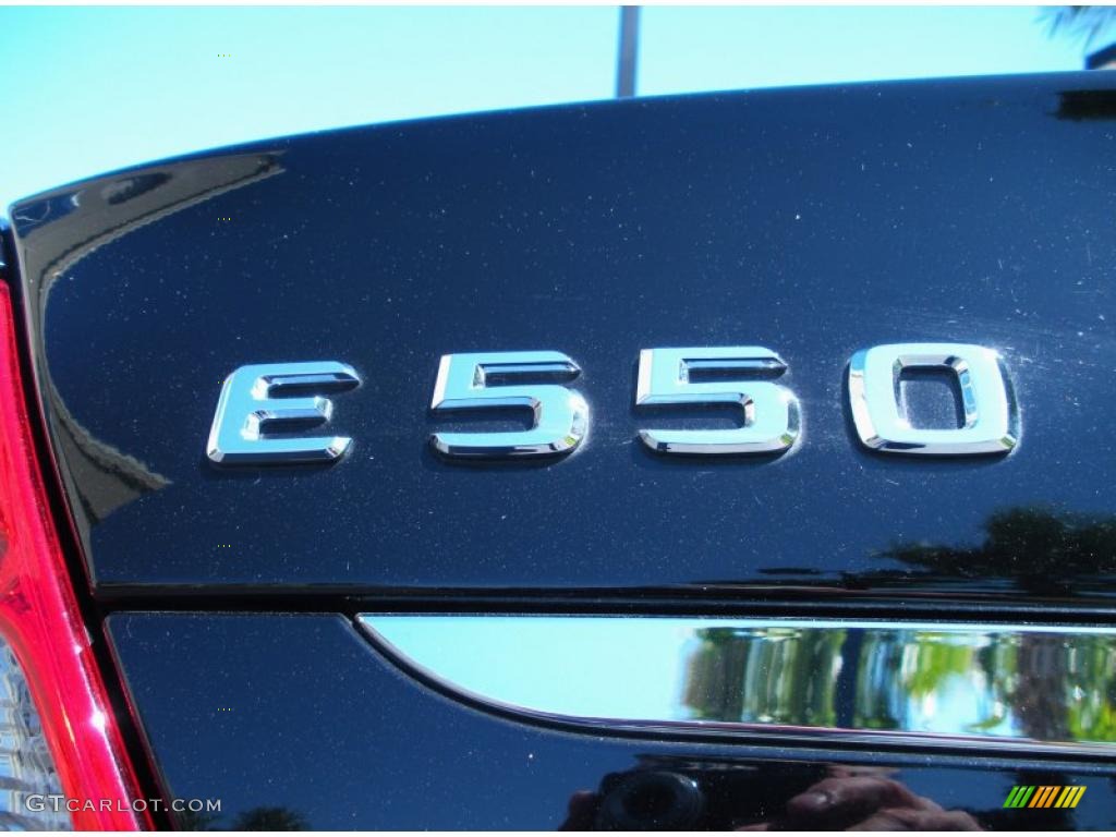 2008 Mercedes-Benz E 550 Sedan Marks and Logos Photos