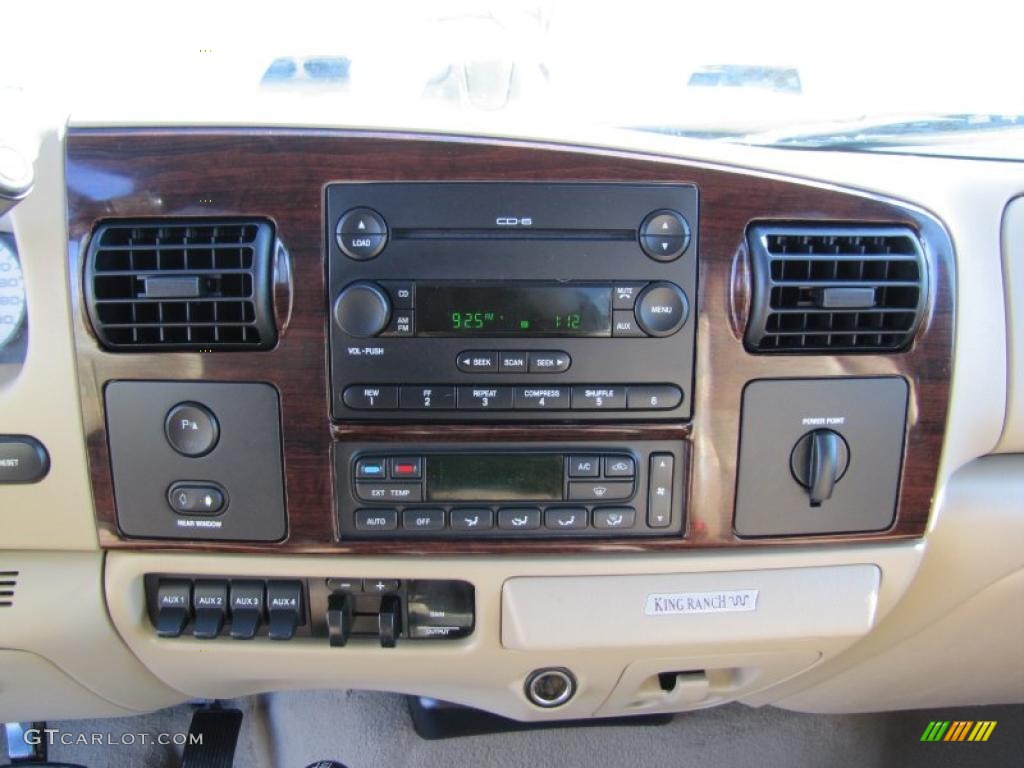 2006 Ford F250 Super Duty King Ranch Crew Cab 4x4 Controls Photo #46625365