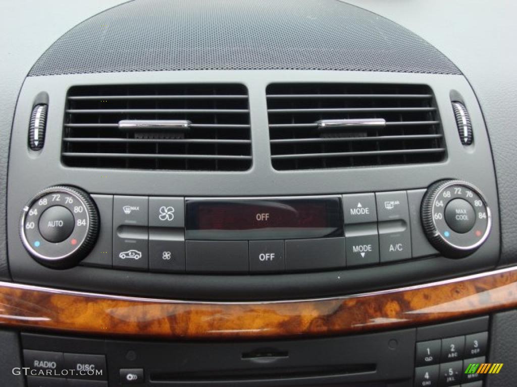 2009 Mercedes-Benz E 320 BlueTEC Sedan Controls Photo #46626658