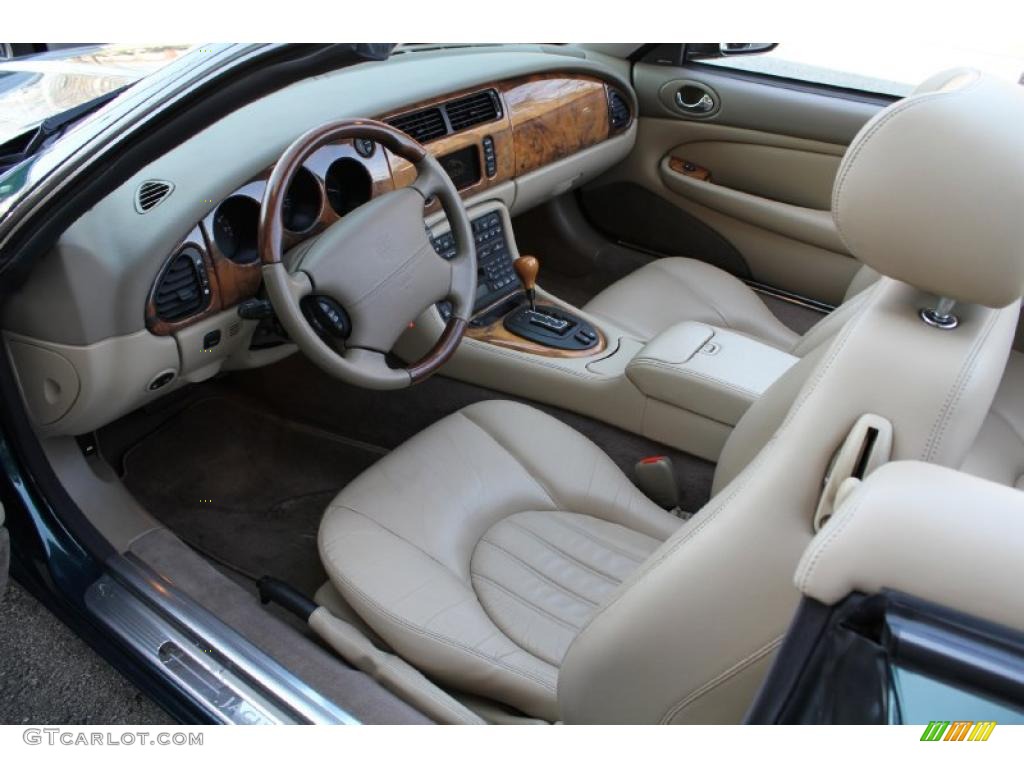 Oatmeal Interior 2002 Jaguar XK XK8 Convertible Photo #46627237