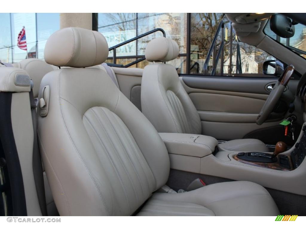 Oatmeal Interior 2002 Jaguar XK XK8 Convertible Photo #46627273