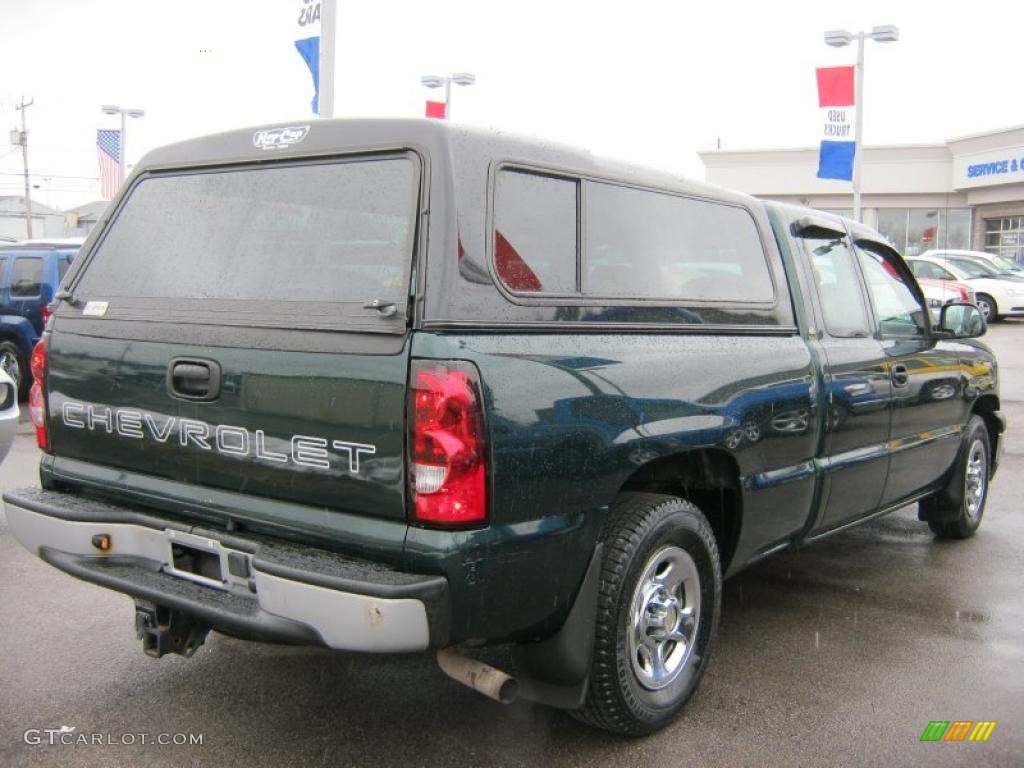 2004 Silverado 1500 LS Extended Cab - Dark Green Metallic / Dark Charcoal photo #2