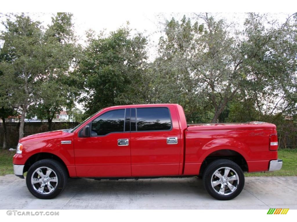 2004 F150 XLT SuperCrew 4x4 - Bright Red / Medium/Dark Flint photo #4
