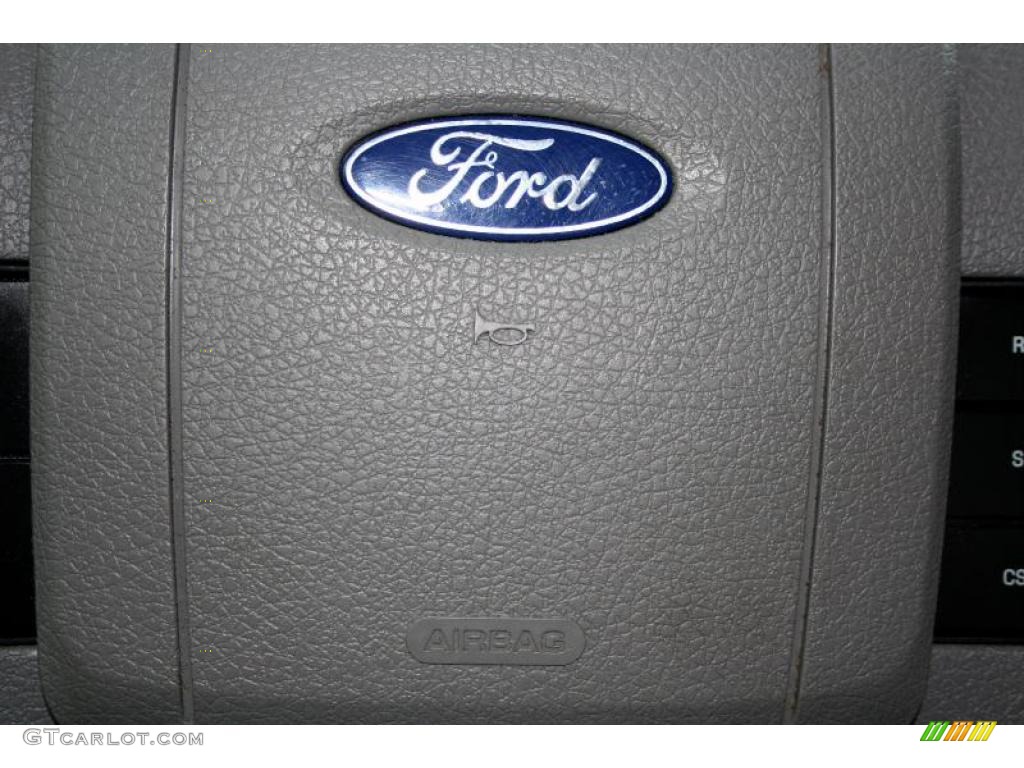 2004 F150 XLT SuperCrew 4x4 - Bright Red / Medium/Dark Flint photo #85