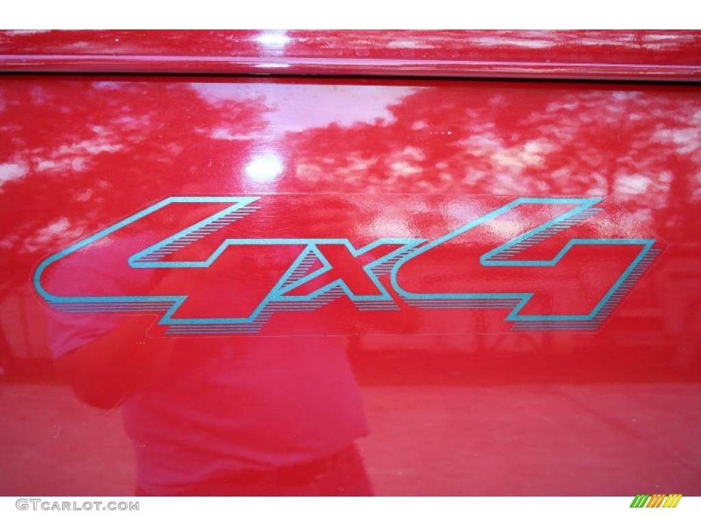 2004 F150 XLT SuperCrew 4x4 - Bright Red / Medium/Dark Flint photo #105