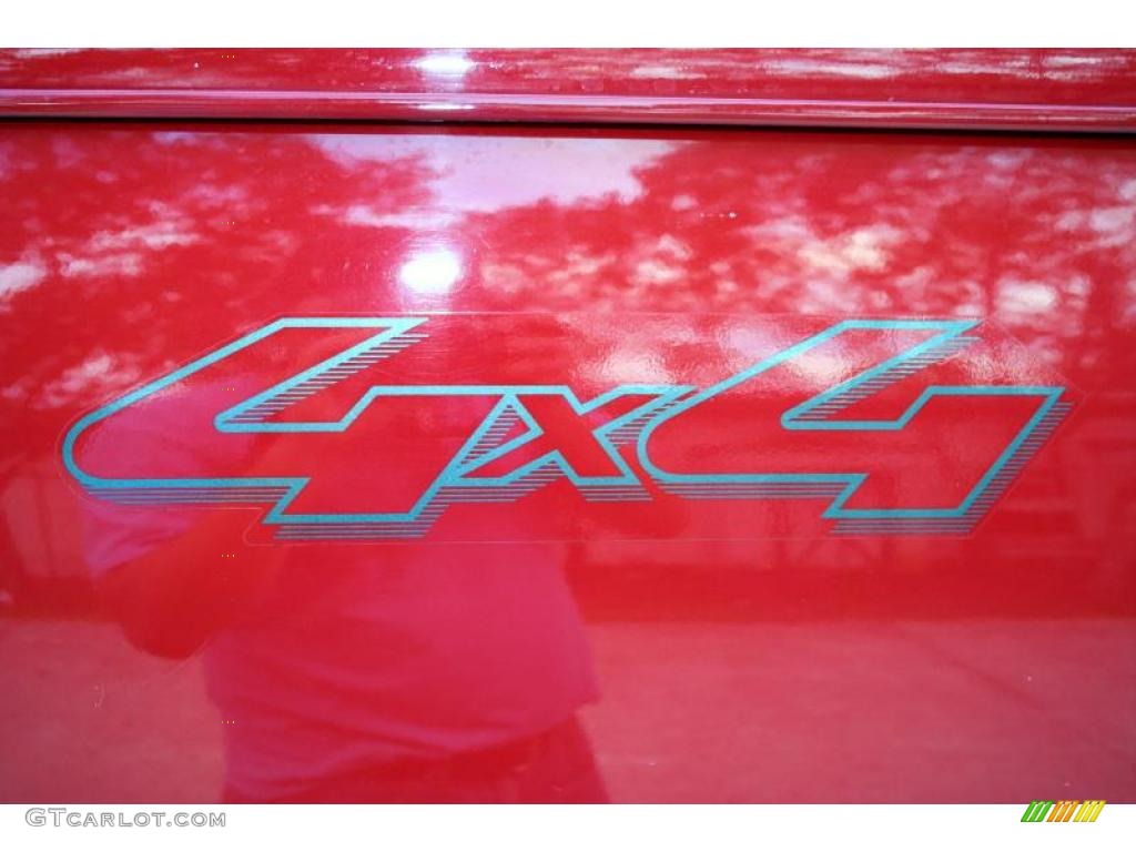 2004 F150 XLT SuperCrew 4x4 - Bright Red / Medium/Dark Flint photo #106
