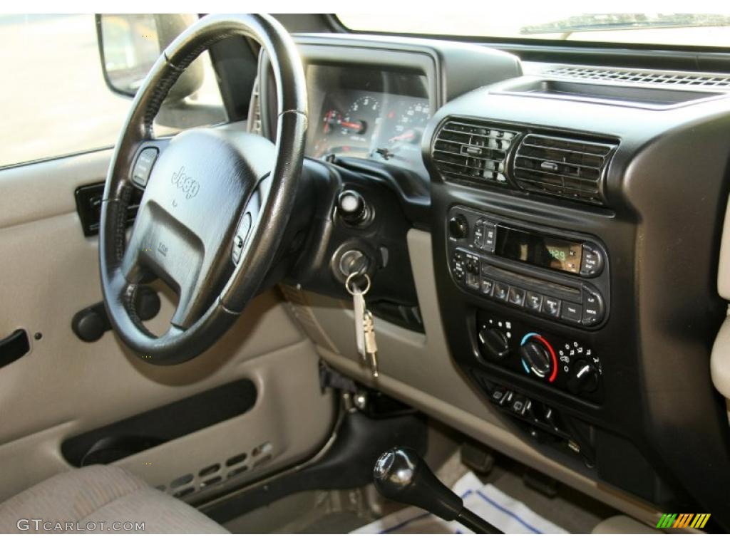 2003 Jeep Wrangler Sport 4x4 Khaki Dashboard Photo #46635827