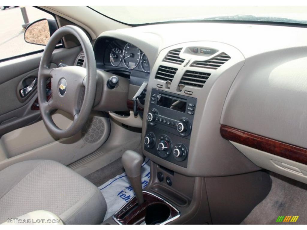 2008 Chevrolet Malibu Classic LS Sedan Titanium Gray Dashboard Photo #46636910