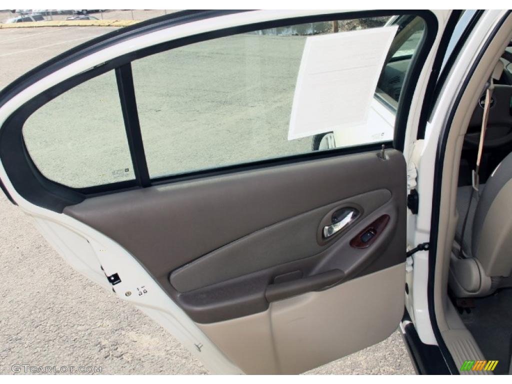 2008 Chevrolet Malibu Classic LS Sedan Titanium Gray Door Panel Photo #46636988