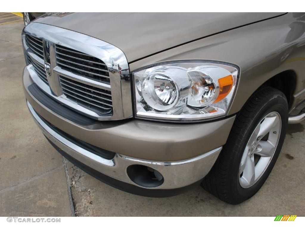 2008 Ram 1500 Big Horn Edition Quad Cab - Light Khaki Metallic / Khaki photo #12