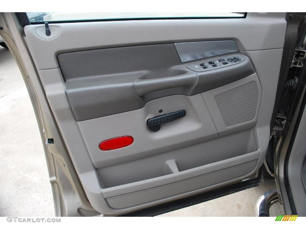 2008 Ram 1500 Big Horn Edition Quad Cab - Light Khaki Metallic / Khaki photo #17