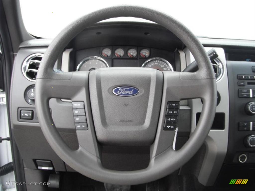 2009 Ford F150 XLT SuperCab 4x4 Stone/Medium Stone Steering Wheel Photo #46641494