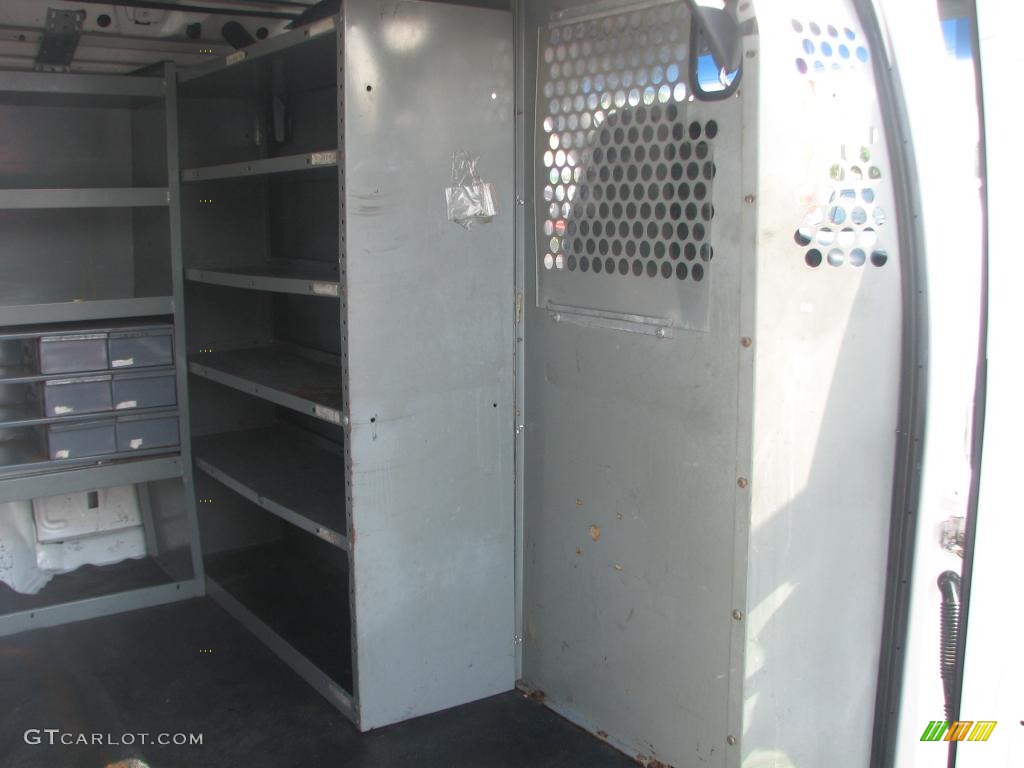1994 Econoline E250 Cargo Van - White / Gray photo #11