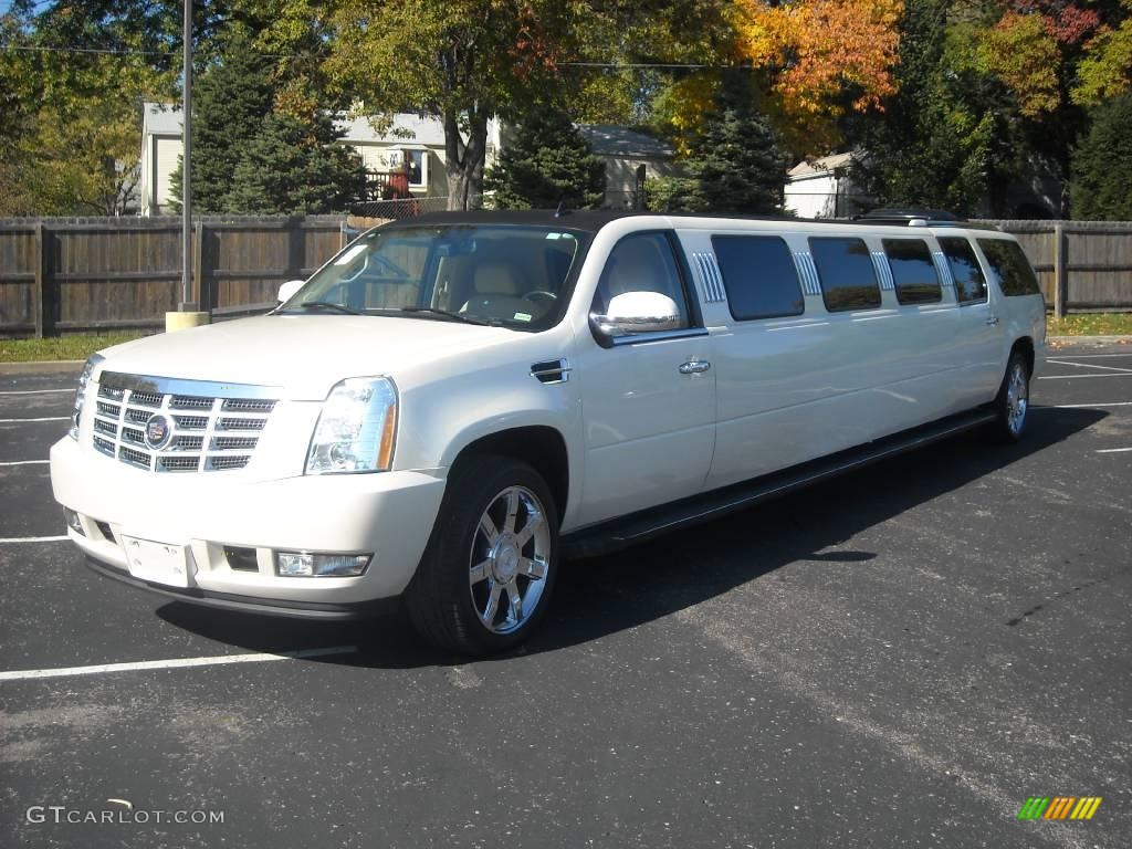 White Diamond 2007 Cadillac Escalade ESV AWD Limousine Exterior Photo #46642877