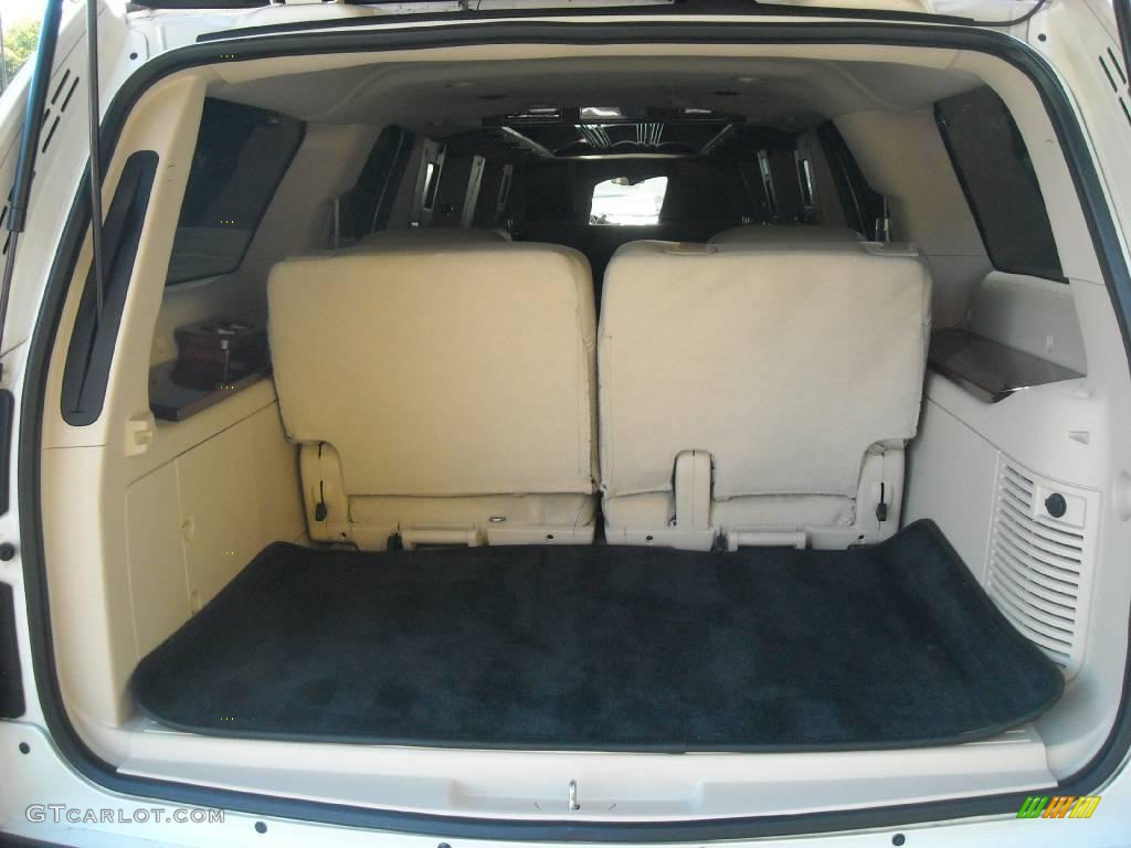 2007 Cadillac Escalade ESV AWD Limousine Trunk Photos