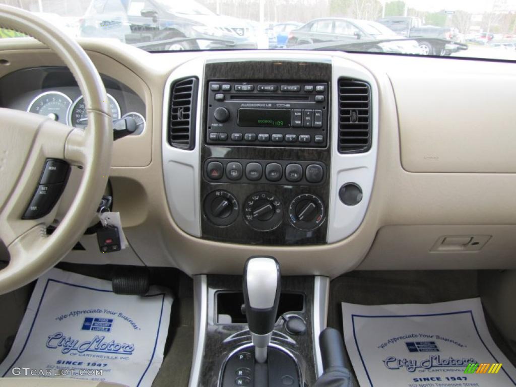 2007 Mercury Mariner Premier Controls Photo #46643486