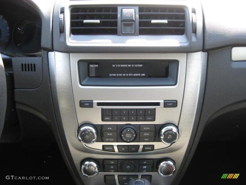 2011 Fusion SE - Sterling Grey Metallic / Charcoal Black photo #25